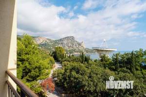 Дом 450м², 4-этажный, участок 4 сот.