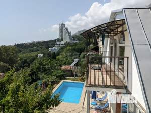 Дом 310м², 3-этажный, участок 12 сот.