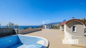 Дом 625м², 3-этажный, участок 8 сот.