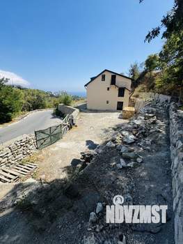 Дом 337м², 3-этажный, участок 5 сот.