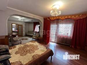 Дом 270м², 3-этажный, участок 3 сот.