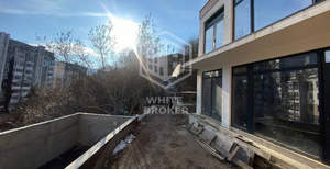 Дом 306м², 3-этажный, участок 4 сот.