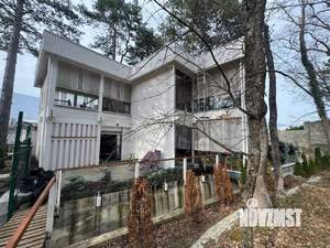 Дом 431м², 3-этажный, участок 30 сот.