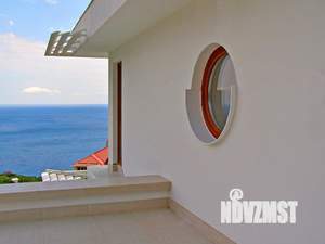 Дом 475м², 3-этажный, участок 6 сот.