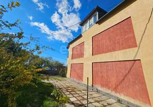 Дом 300м², 3-этажный, участок 4 сот.