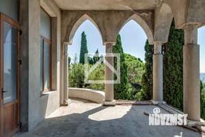 Дом 600м², 3-этажный, участок 20 сот.