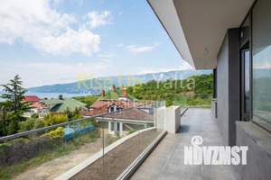 Дом 156м², 2-этажный, участок 3 сот.