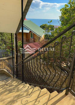 Дом 217м², 3-этажный, участок 6 сот.