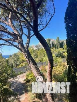 Дом 600м², 3-этажный, участок 20 сот.