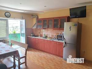 Дом 121м², 3-этажный, участок 0 сот.