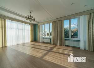 Дом 770м², 3-этажный, участок 22 сот.