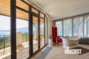 Дом 2000м², 4-этажный, участок 18 сот.