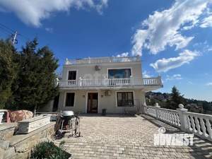 Дом 294м², 3-этажный, участок 20 сот.