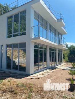 Дом 230м², 3-этажный, участок 8 сот.