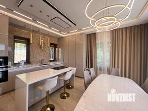 Дом 370м², 3-этажный, участок 9 сот.