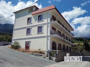 Дом 740м², 3-этажный, участок 6 сот.