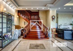 Дом 580м², 3-этажный, участок 12 сот.