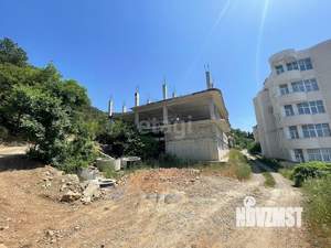 Дом 1950м², 3-этажный, участок 12 сот.