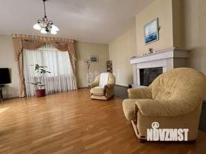 Дом 349м², 3-этажный, участок 12 сот.