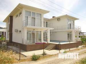 Дом 440м², 3-этажный, участок 6 сот.