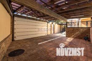 Дом 239м², 2-этажный, участок 5 сот.