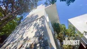 Дом 240м², 3-этажный, участок 3 сот.