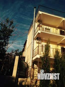 Дом 66м², 3-этажный, участок 2 сот.