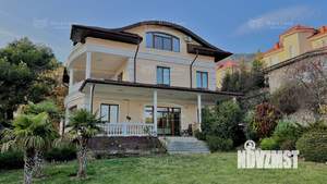 Дом 502м², 3-этажный, участок 15 сот.