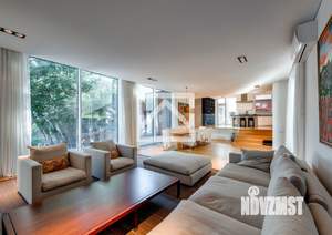 Дом 703м², 2-этажный, участок 12 сот.