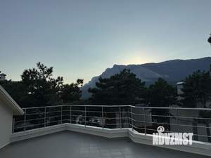 Дом 245м², 3-этажный, участок 5 сот.