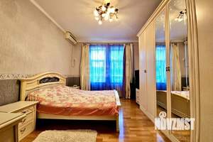 Дом 185м², 2-этажный, участок 6 сот.