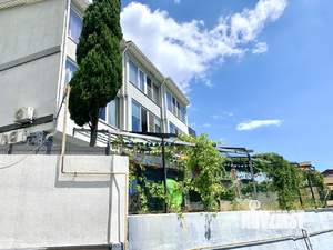 Дом 287м², 3-этажный, участок 4 сот.