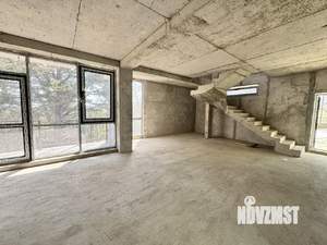 Дом 219м², 2-этажный, участок 3 сот.