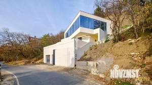 Дом 545м², 3-этажный, участок 10 сот.