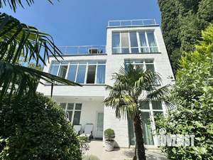 Дом 273м², 3-этажный, участок 5 сот.