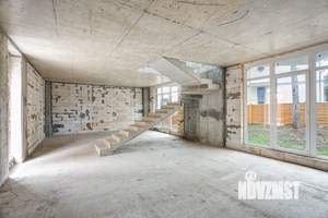 Дом 245м², 3-этажный, участок 5 сот.