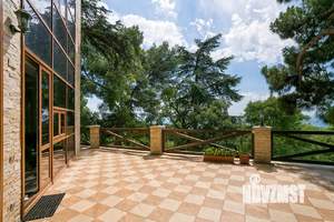 Дом 350м², 3-этажный, участок 2 сот.