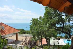 Дом 499м², 3-этажный, участок 18 сот.