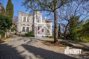 Дом 825м², 2-этажный, участок 31 сот.