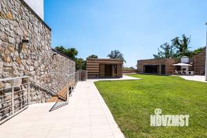 Дом 279м², 2-этажный, участок 9 сот.