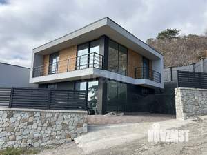 Дом 168м², 2-этажный, участок 4 сот.