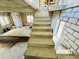 Дом 200м², 3-этажный, участок 3 сот.