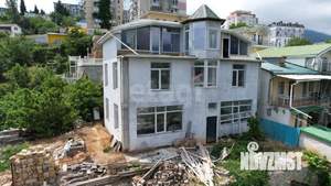 Дом 283м², 3-этажный, участок 9 сот.