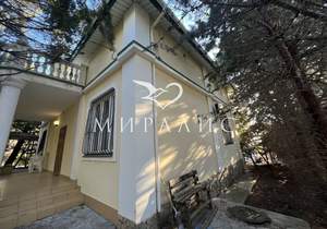 Дом 210м², 2-этажный, участок 5 сот.