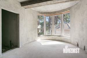 Дом 300м², 3-этажный, участок 10 сот.