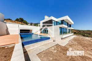 Дом 570м², 2-этажный, участок 20 сот.