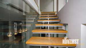 Дом 440м², 3-этажный, участок 7 сот.