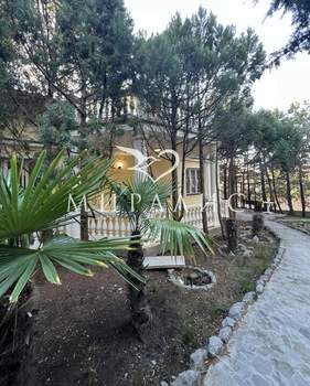 Дом 210м², 2-этажный, участок 5 сот.