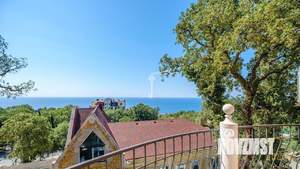 Дом 385м², 3-этажный, участок 14 сот.