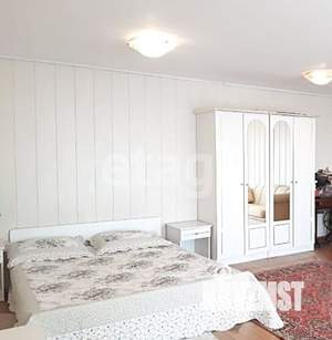 Дом 310м², 3-этажный, участок 12 сот.